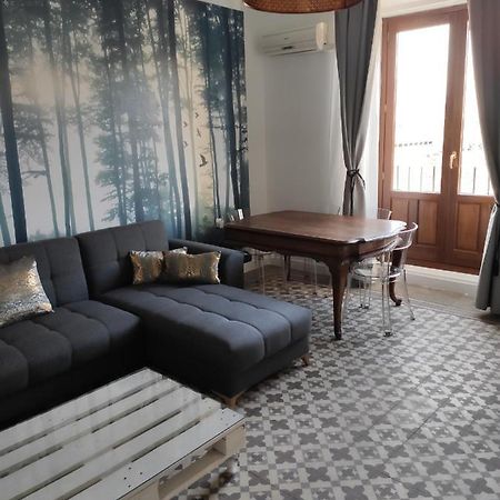 Nuevo Elegante Piso Vintage En Plena Plaza Mayor Madrid Buitenkant foto