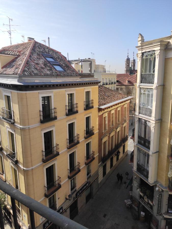 Nuevo Elegante Piso Vintage En Plena Plaza Mayor Madrid Buitenkant foto